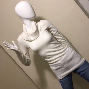 🌑2:$16🌑 Ivory cowl neck tunic length sweater